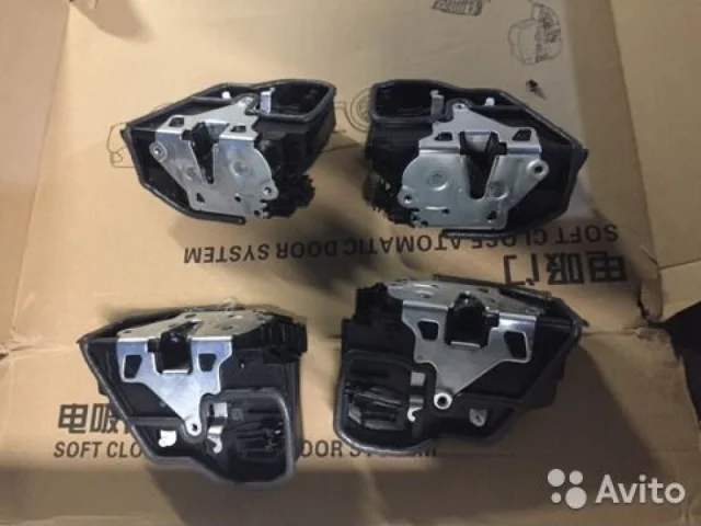 Уплотнитель передней правой двери для BMW 5er Ф10 Rest. 2014-2017 на фотографиях