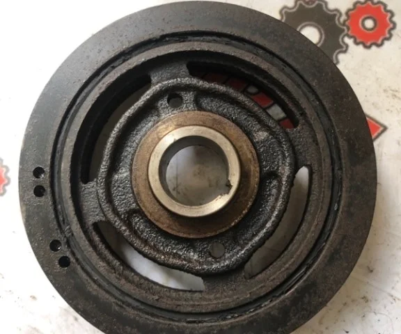 Шкив коленвала для Toyota Avensis Универсал T250 2003-2008 на фотографиях