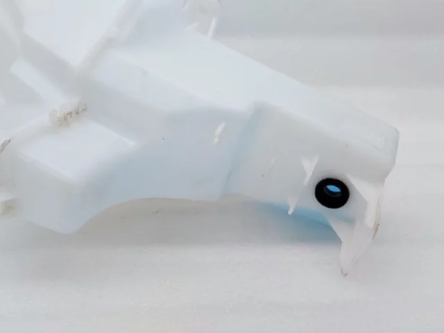 Бачок стеклоомывателя передний для Hyundai Creta 2 SU2 2021+ на фотографиях