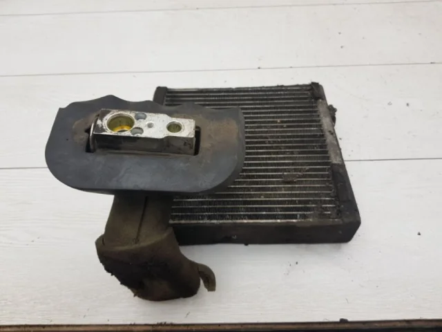 Испаритель кондиционера для Nissan Tiida C11 Хэтчбек 2007-2014 на фотографиях