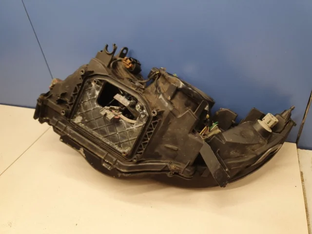 Фары для Subaru Legacy Универсал BP/B13 2003-2009 на фотографиях