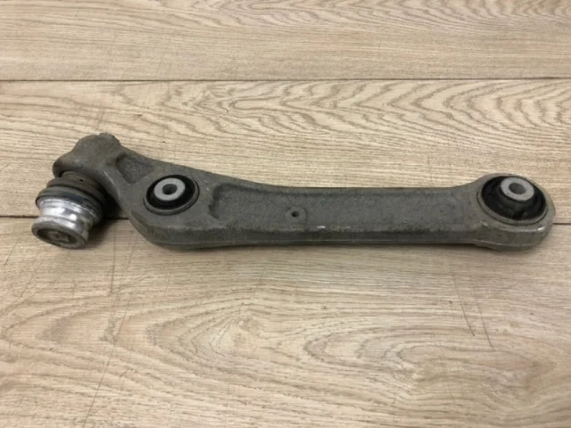 Рычаг передний левый нижний для Audi A4 B9 2015+ на фотографиях