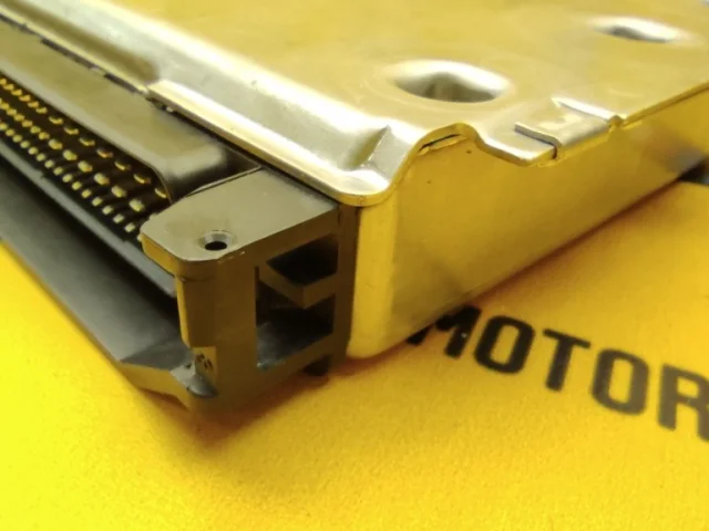 Блок управления двигателем для BMW 7er Е38 1994-2001 на фотографиях