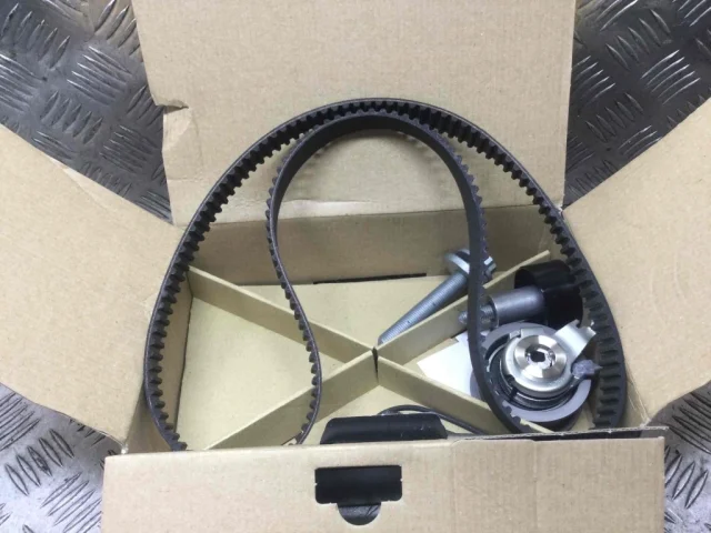 Двигатель для Skoda Octavia A7 Tour на фотографиях