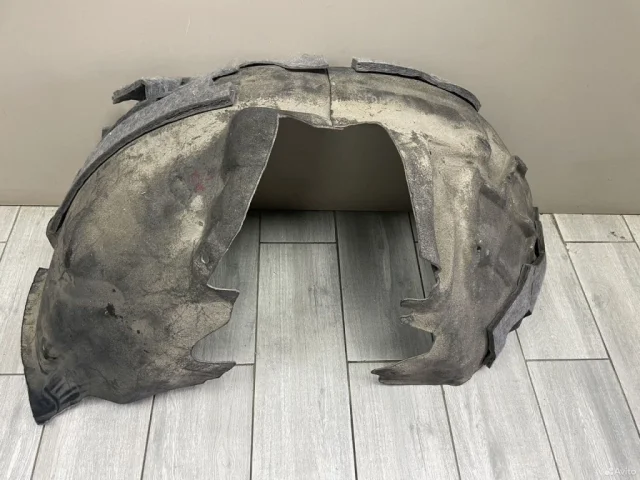 Подкрылок передний левый для Audi A7 4G 2010-2014 на фотографиях