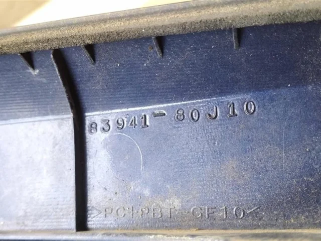 Накладка порога левая для Suzuki SX4 2006-2009 на фотографиях