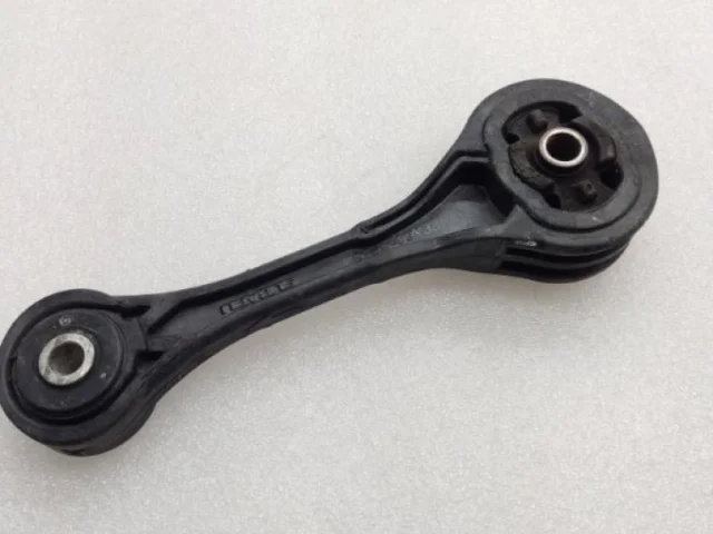 Опора двигателя передняя левая верхняя для Subaru Forester SJ 2013-2016 на фотографиях