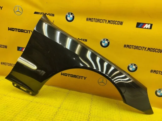 Крыло правое для Mercedes-Benz S class W220 1998-2005 на фотографиях