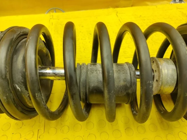 Амортизатор передний левый для BMW 5er Е34 1987-1996 на фотографиях