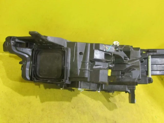 Фара ксенон левая для Infiniti QX 70 2013-2019 на фотографиях