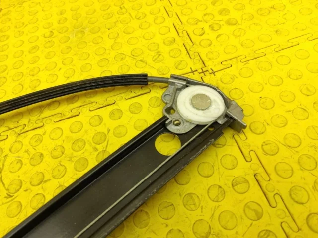 Мотор стеклоподъемника передний левый для Mercedes-Benz S class W220 1998-2005 на фотографиях