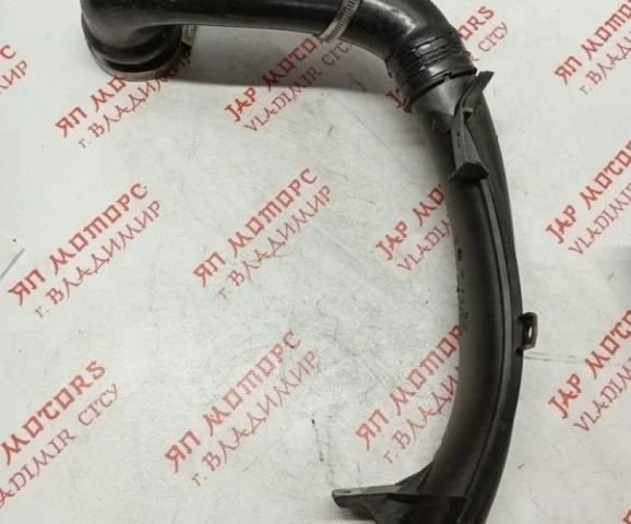 Патрубок интеркулера для Citroen C4 Седан 2010-2016 на фотографиях