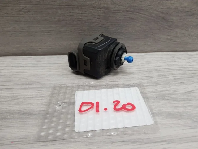 Моторчик корректора фары для Nissan Almera N16 Седан 2000-2006 на фотографиях