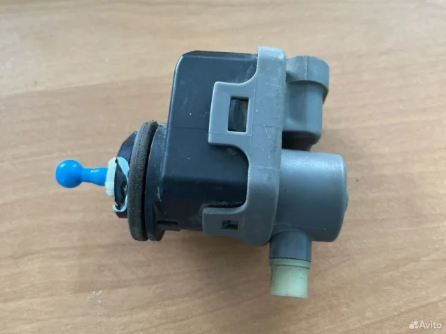 Моторчик корректора фары для Nissan Almera N16 Седан 2000-2006 на фотографиях