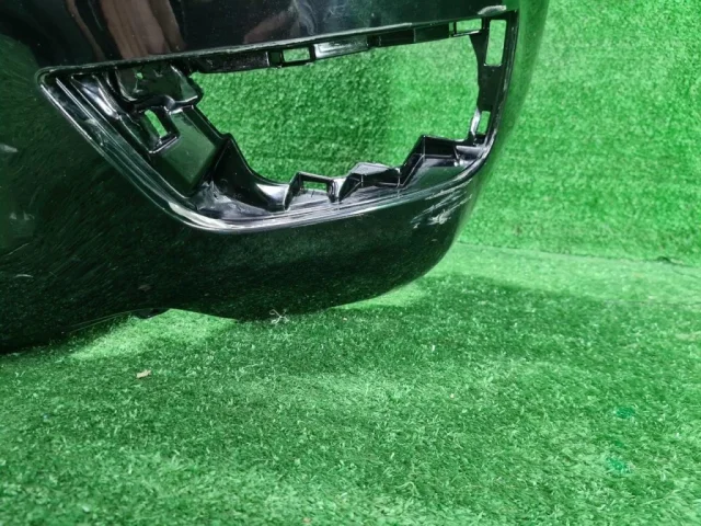 Бампер передний для Toyota Land Cruiser J300 2021+ на фотографиях