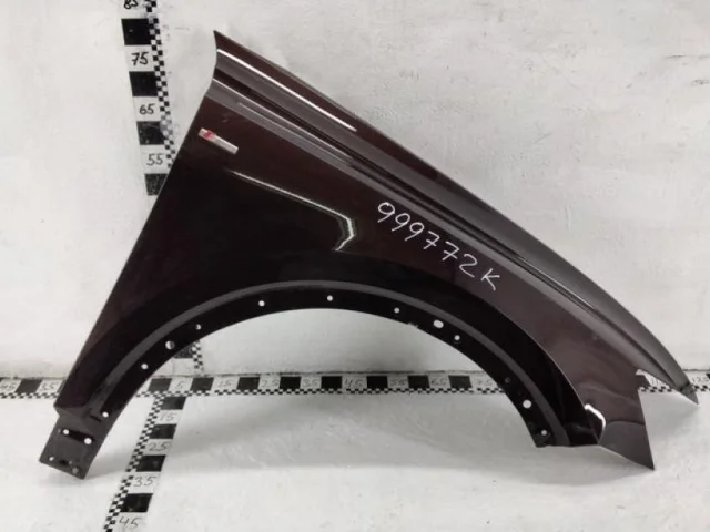 Крыло правое для Audi Q8 4M 2018-2023 на фотографиях
