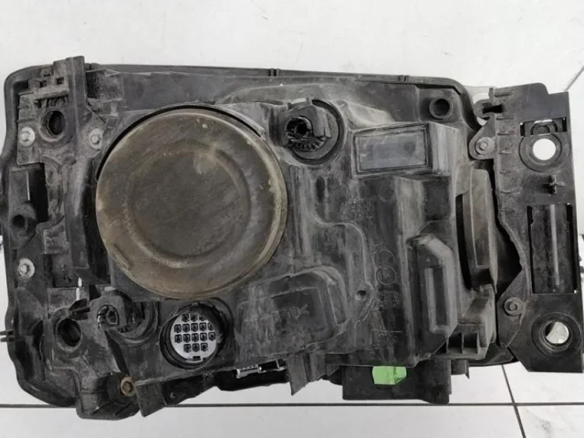 Фары для Land Rover Discovery L319 Rest 2013-2017 на фотографиях