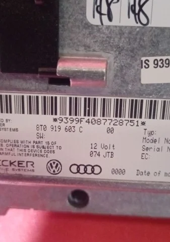 Монитор приборной панели для Audi A4 B8 2007-2015 на фотографиях