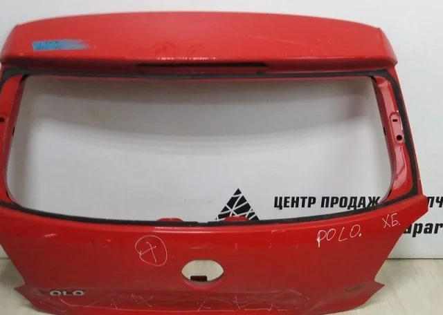 Крышка багажника для Volkswagen Polo V (6R) 2009-2014 на фотографиях