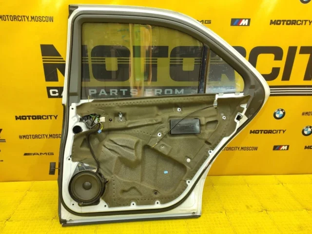 Дверь передняя правая для Mercedes-Benz S class W220 1998-2005 на фотографиях