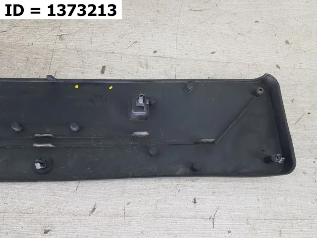 Накладка под номер для Mercedes-Benz GLK class X204 2008-2016 на фотографиях