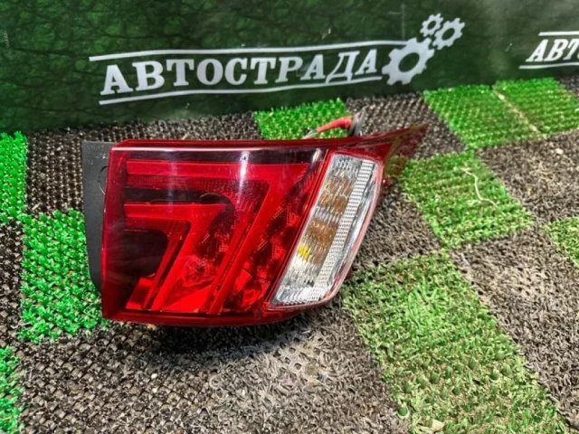 Фонарь левый для Lexus IS Седан AVE30-AEXLH 2013-2015 на фотографиях