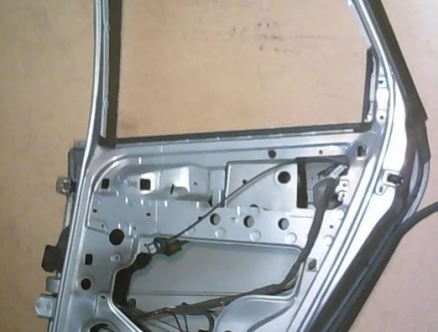 Двери для Renault Scenic JM rest 2006-2009 на фотографиях