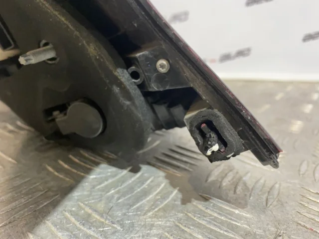 Фонарь внешний левый для Citroen DS4 2011-2016 на фотографиях