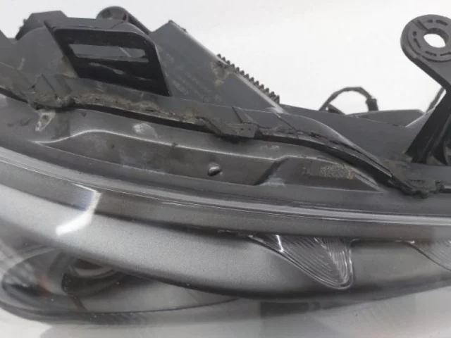 Фара правая для Infiniti QX 80 2013-2022 на фотографиях