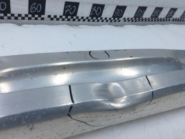 Усилитель переднего бампера для Porsche Macan 95B 2014-2023 на фотографиях