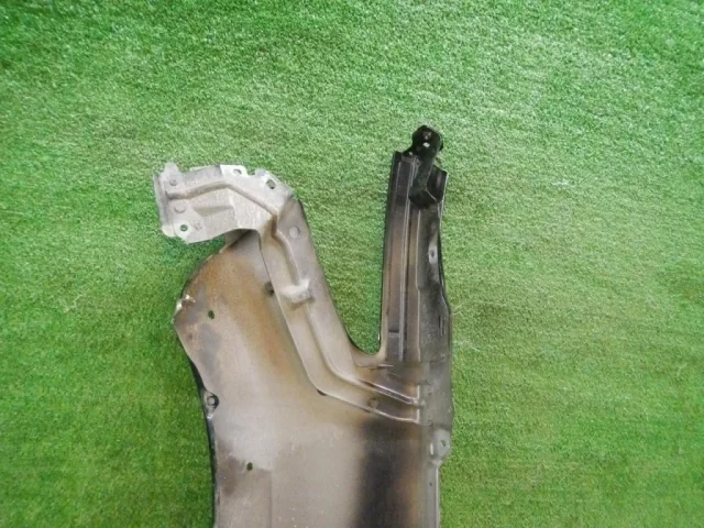 Крыло правое для Infiniti QX 80 2013-2022 на фотографиях