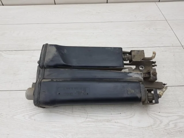 Адсорбер паров бензина для Skoda Octavia A7 rest на фотографиях