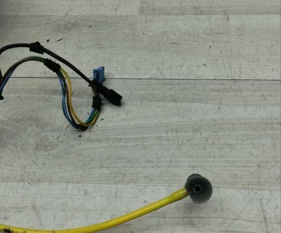 Замок задней левой двери для Mercedes-Benz S class W220 1998-2005 на фотографиях