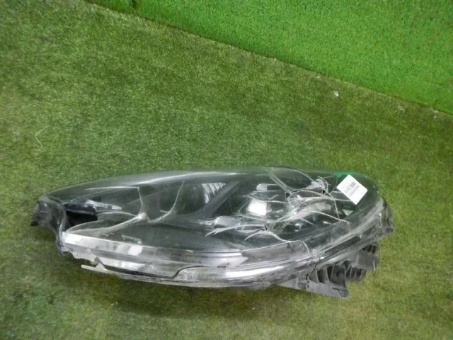 Фары для Porsche Macan 95B 2014-2023 на фотографиях