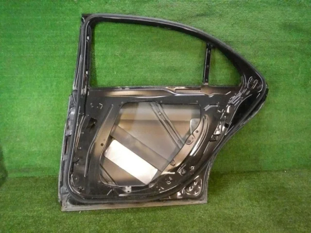 Дверь задняя правая для Mercedes-Benz S class W222 2013-2017 на фотографиях