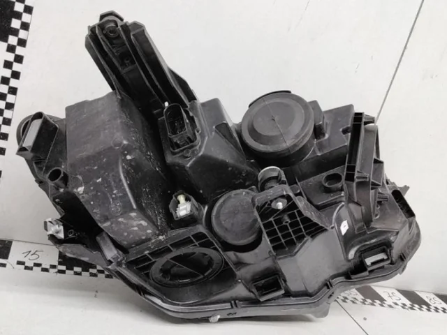 Фары для Volkswagen Passat (B8.5) 2019+ на фотографиях