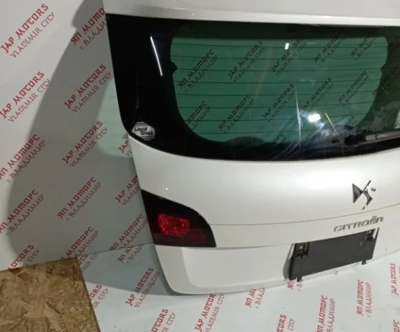 Крышка багажника для Citroen DS4 2011-2016 на фотографиях