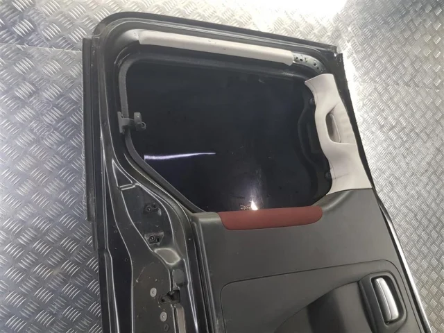 Дверь задняя левая для Peugeot Partner Фургон 2008-2015 на фотографиях