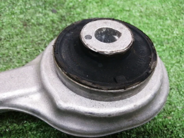 Рычаг передний правый верхний для Mercedes-Benz GLK class X204 2008-2016 на фотографиях