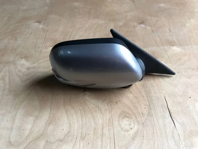 Стекла и зеркала для Subaru Legacy BL/B13 2003-2009 на фотографиях