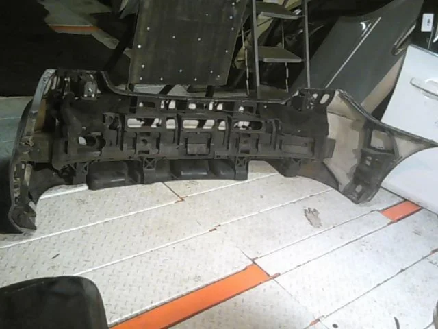 Бампер задний для Mercedes-Benz C class CL203 2000-2008 на фотографиях