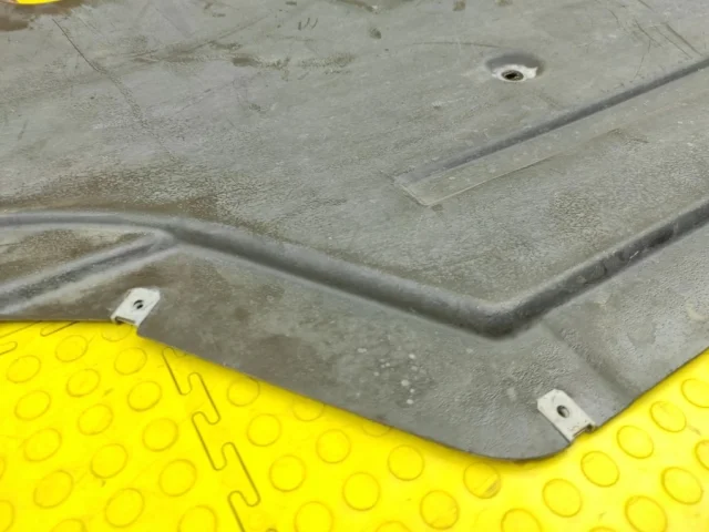 Защита днища для BMW 5er Е39 Touring 1997-2004 на фотографиях