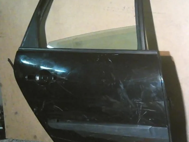 Двери для Renault Scenic JM rest 2006-2009 на фотографиях