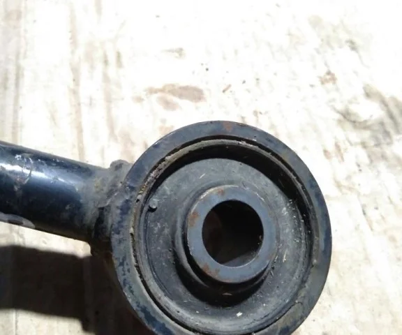 Рычаг задний левый нижний для Nissan Murano Z51 2007-2015 на фотографиях