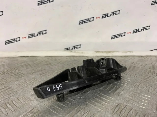 Направляющая бампера передняя правая для Citroen DS4 2011-2016 на фотографиях