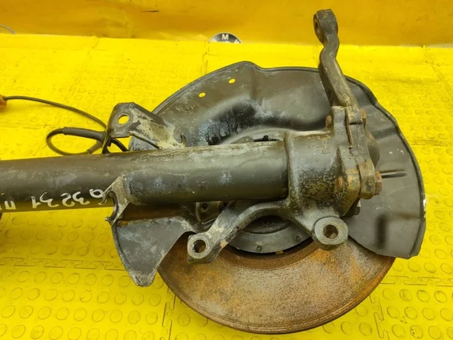 Амортизатор передний левый для BMW 5er Е34 1987-1996 на фотографиях