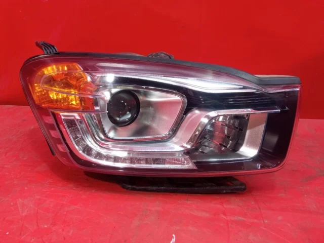 Фара правая для SsangYong Actyon CK rest 2013-2014 на фотографиях