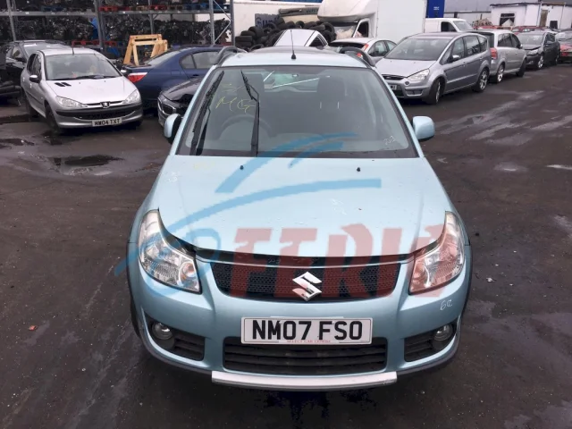 Капот для Suzuki SX4 2006-2009 на фотографиях