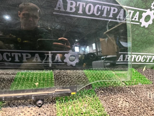 Стекло двери переднее правое для Lexus RX AGL10, GGL10, GLV15, GGL15, GLV10 2009-2015 на фотографиях