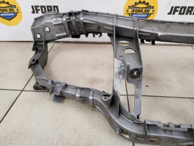 Панель радиатора (телевизор) для Ford Galaxy CD340 2006-2015 на фотографиях